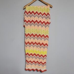 Vintage Hand Crocheted / Hand Knit Zig Zag Pattern Afghan 38'x44'